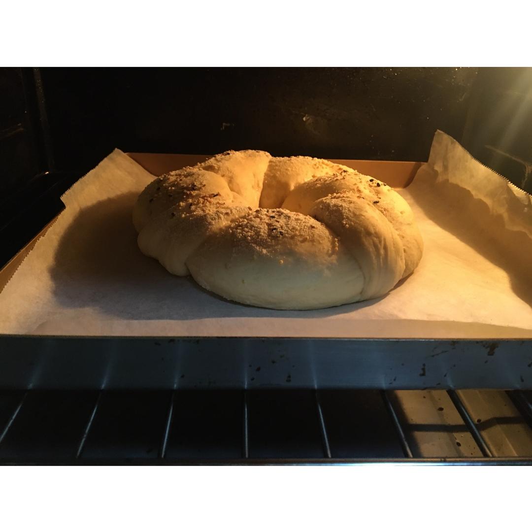 一口入魂的皇冠小米面包