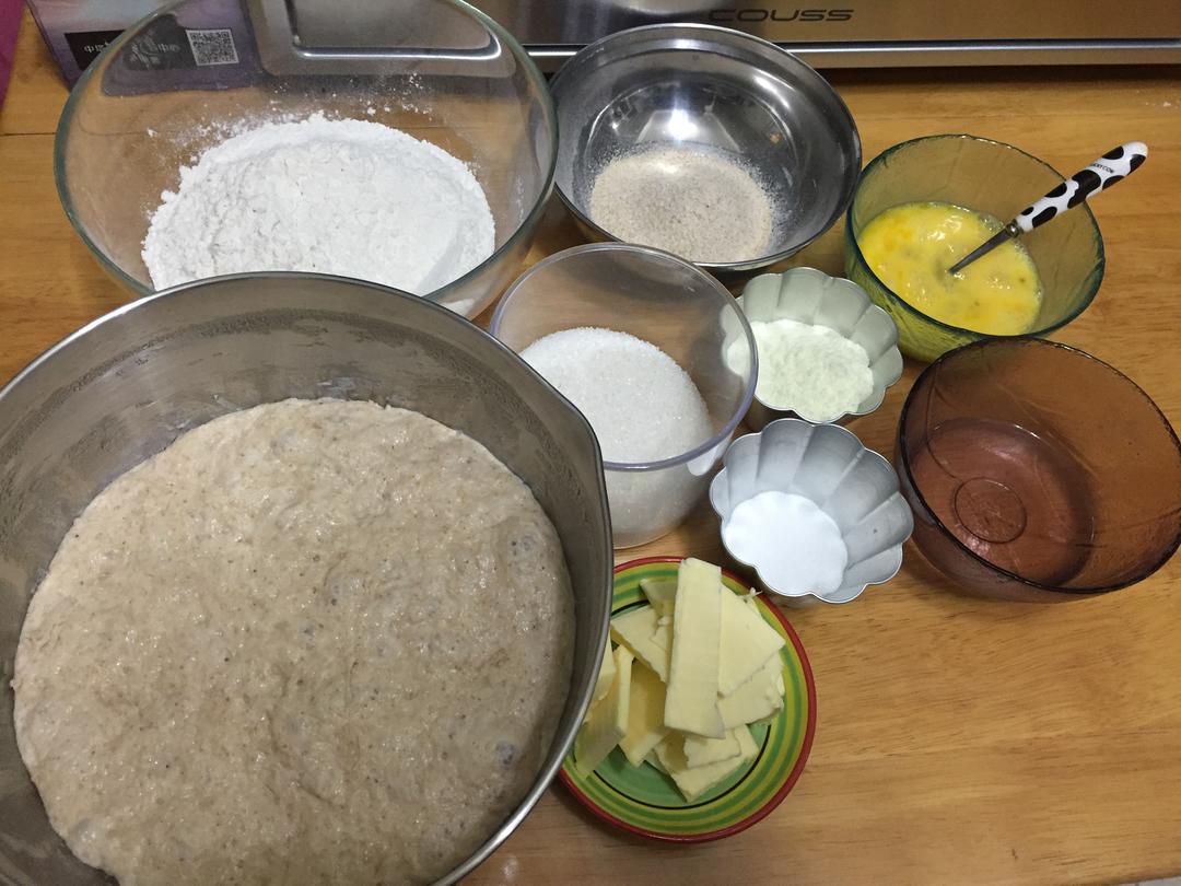 纯奶手撕吐司的做法 步骤1