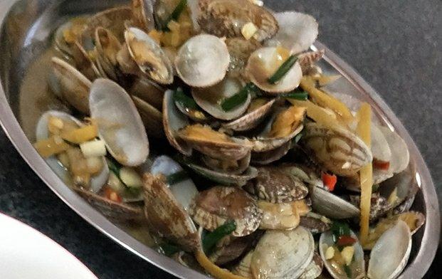 3分钟快手菜——葱炒蛤蜊
