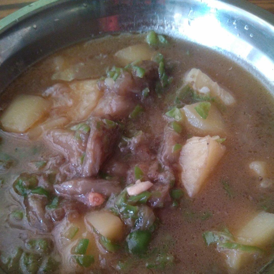 土豆炖茄子(东北菜)