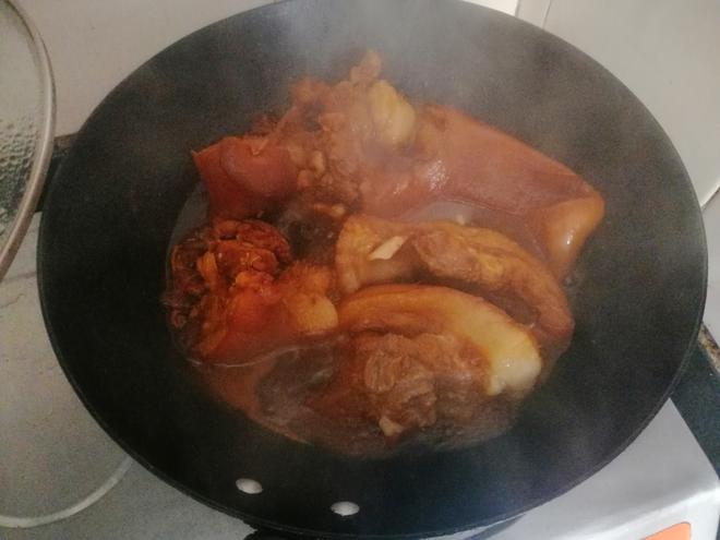 我妈教的酱油猪肉（无技术含量）的做法