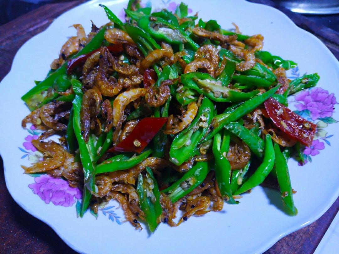 超级下饭的尖椒炒小虾米