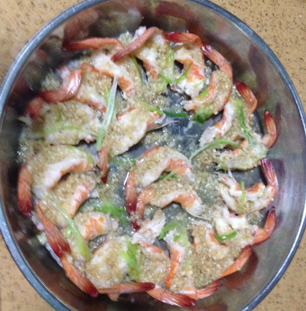 微波炉蒜蓉蒸虾