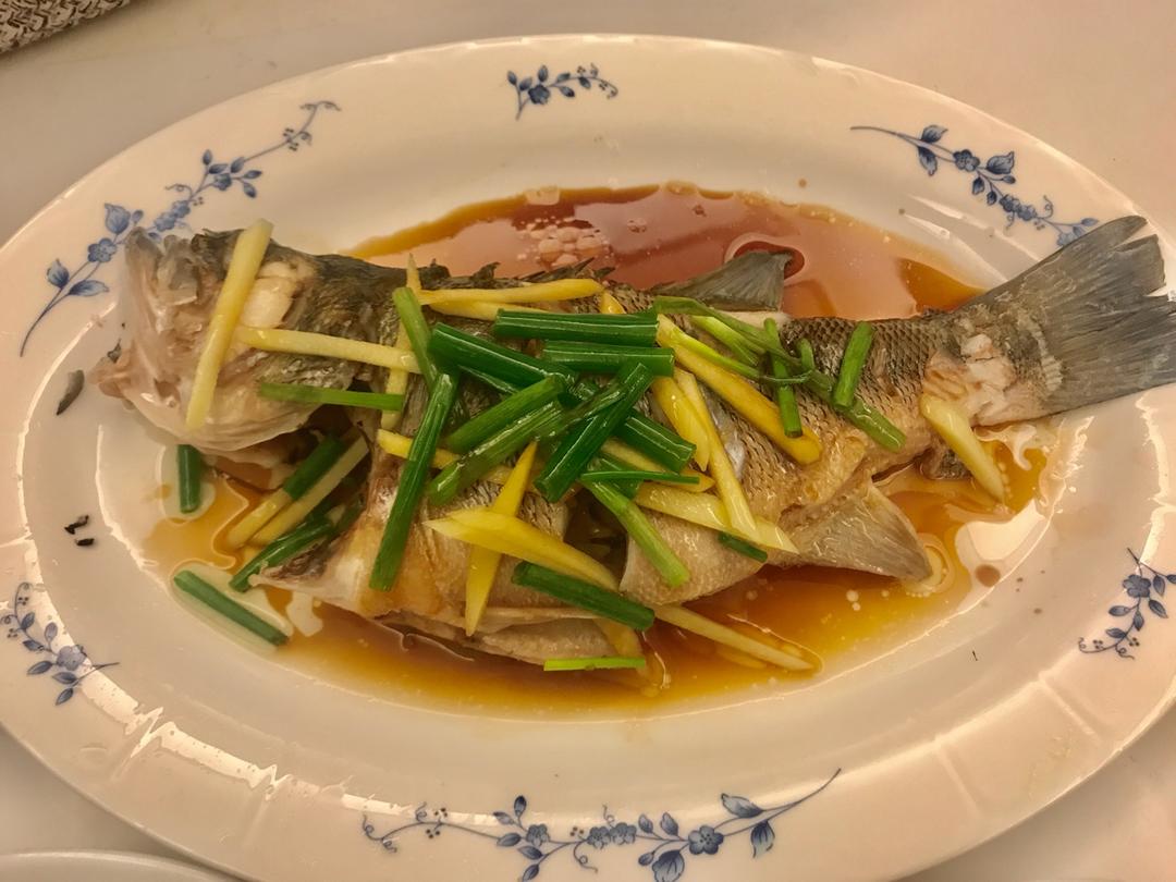 清蒸鲈鱼