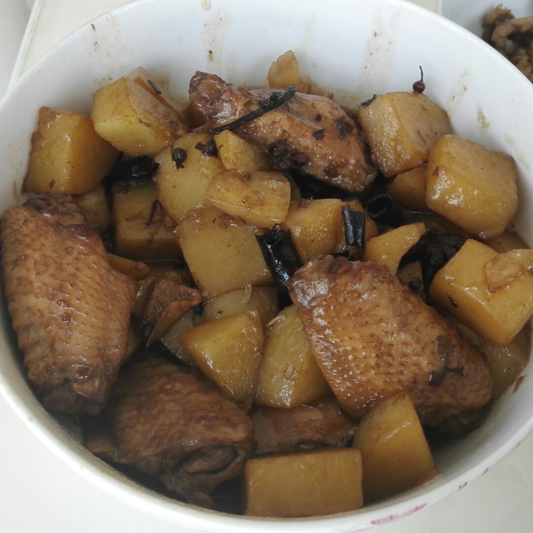 土豆炖鸡翅（快手零失败）