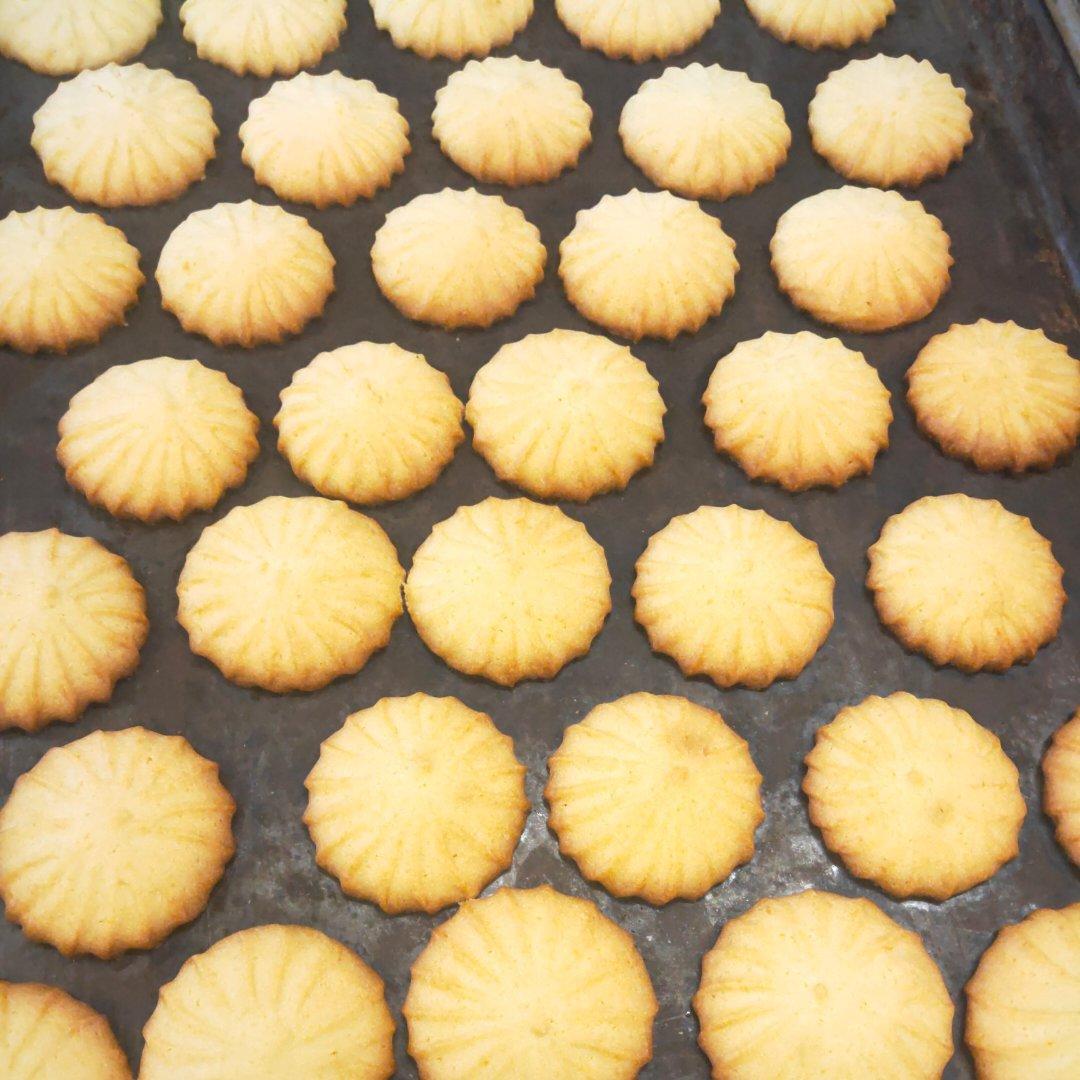 敲简单．零失败的无黄油曲奇