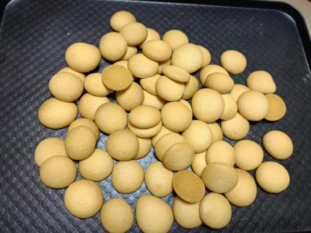 鸡蛋小饼干
