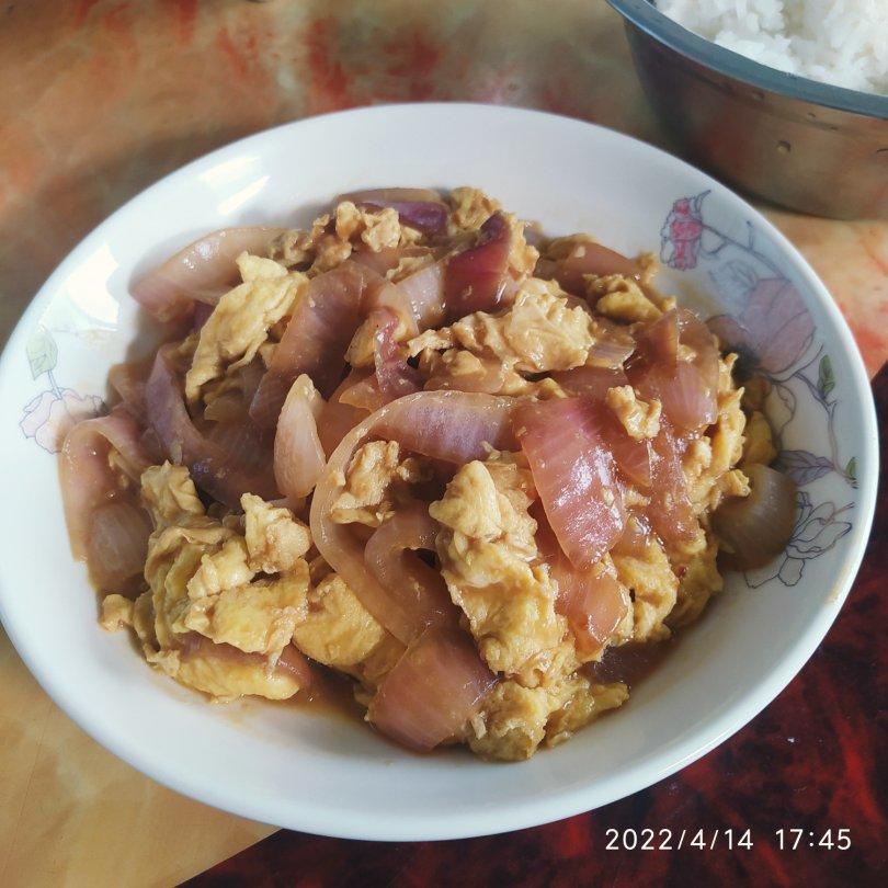 洋葱炒鸡蛋