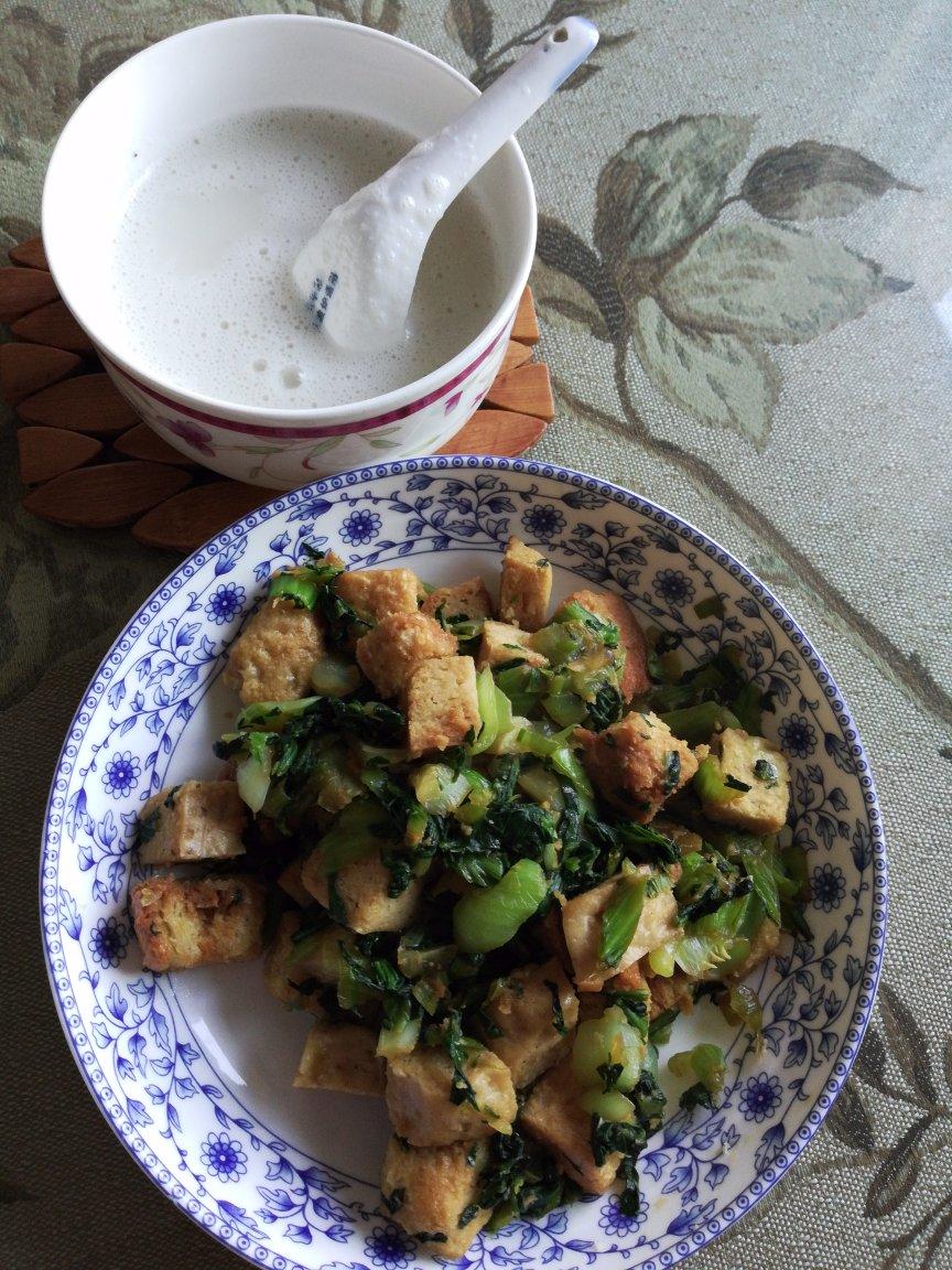 云淡姐做的卷心菜炒馒头