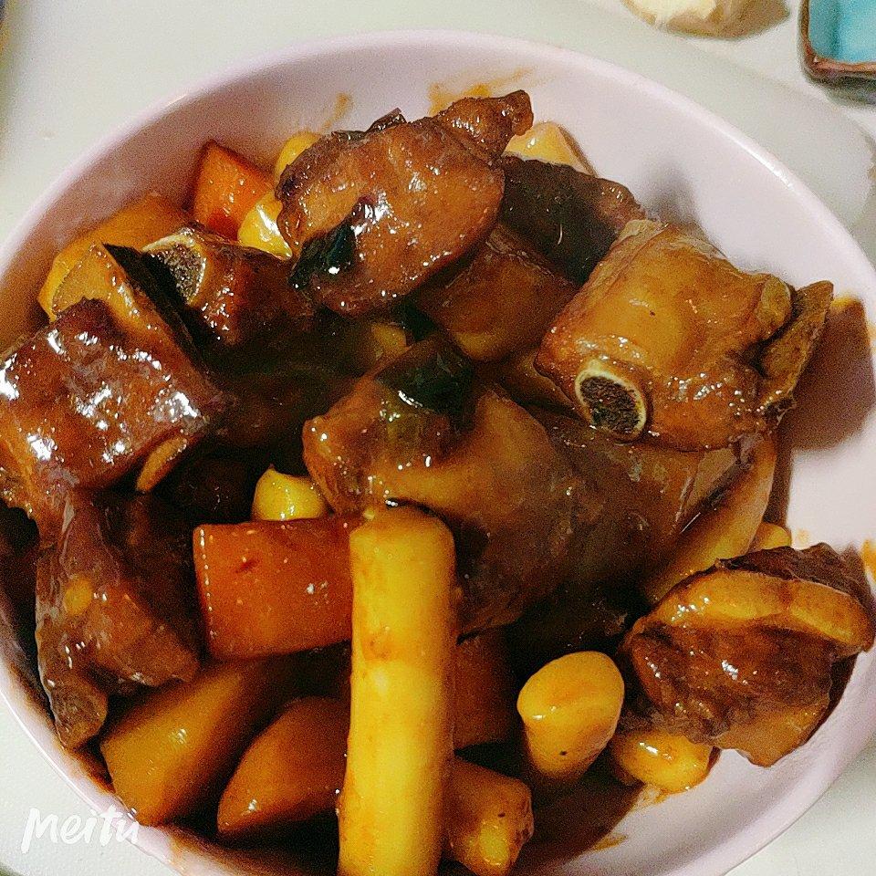 土豆炖排骨