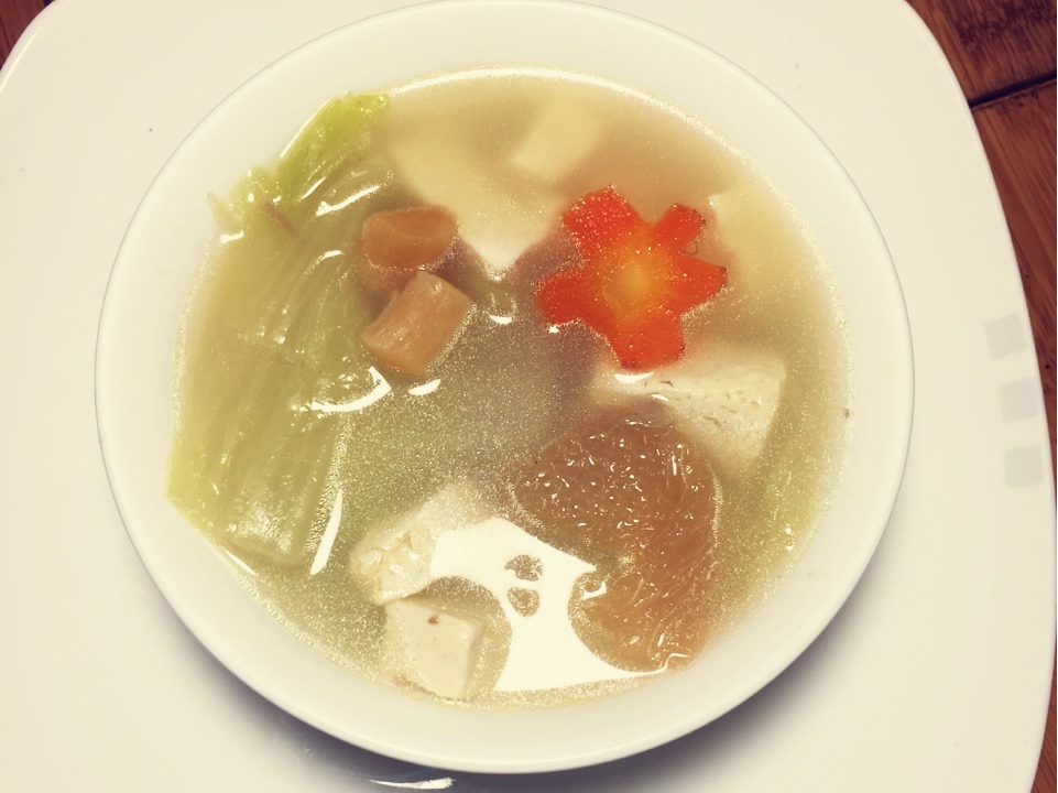 干贝竹荪翡翠白玉汤的做法