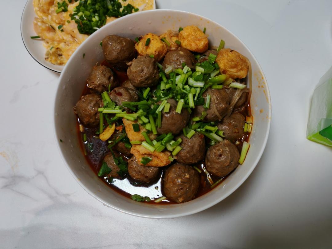 牛肉丸粉丝汤