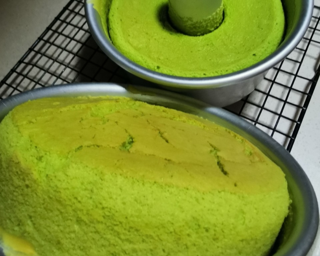 椰香斑斓戚风蛋糕（斑斓汁版）的做法