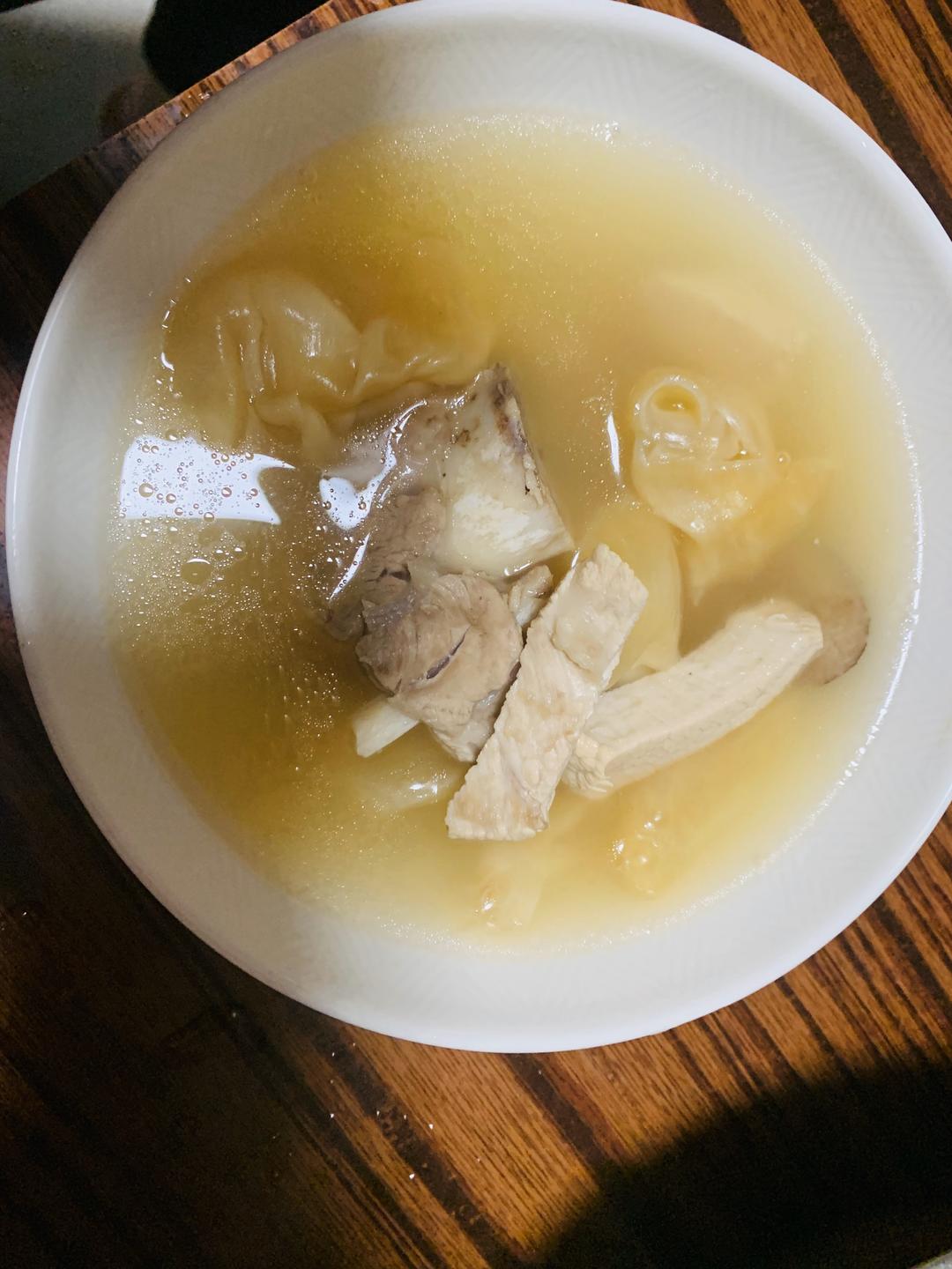 花胶排骨汤