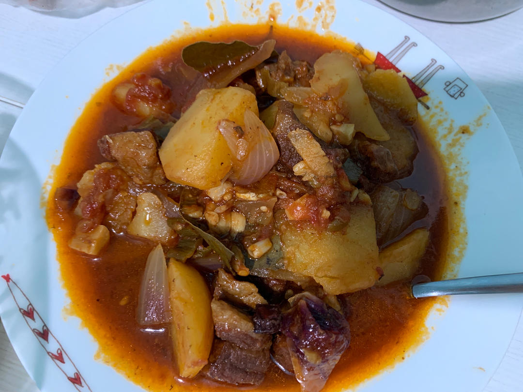 番茄土豆炖牛腩