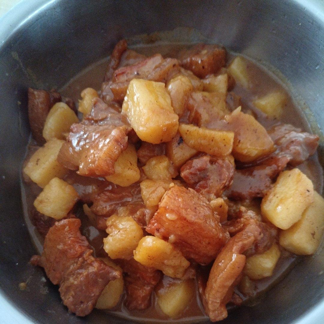 红烧肉炖土豆（丝毫不腻）