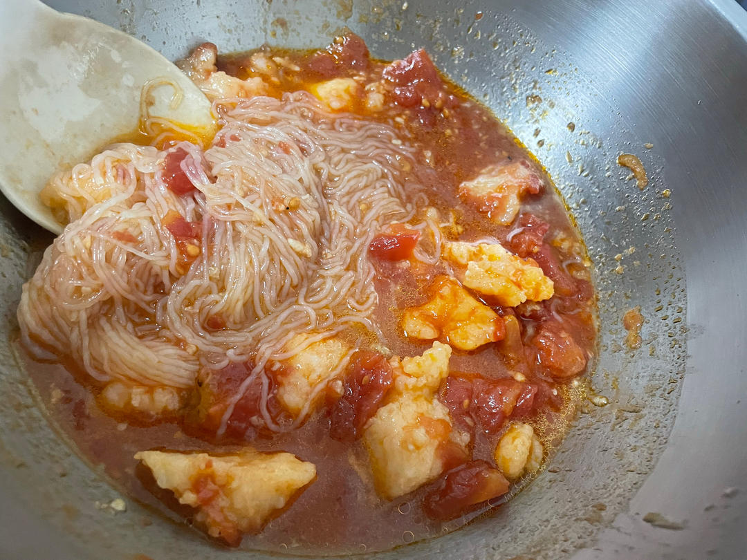 番茄虾滑粉丝煲
