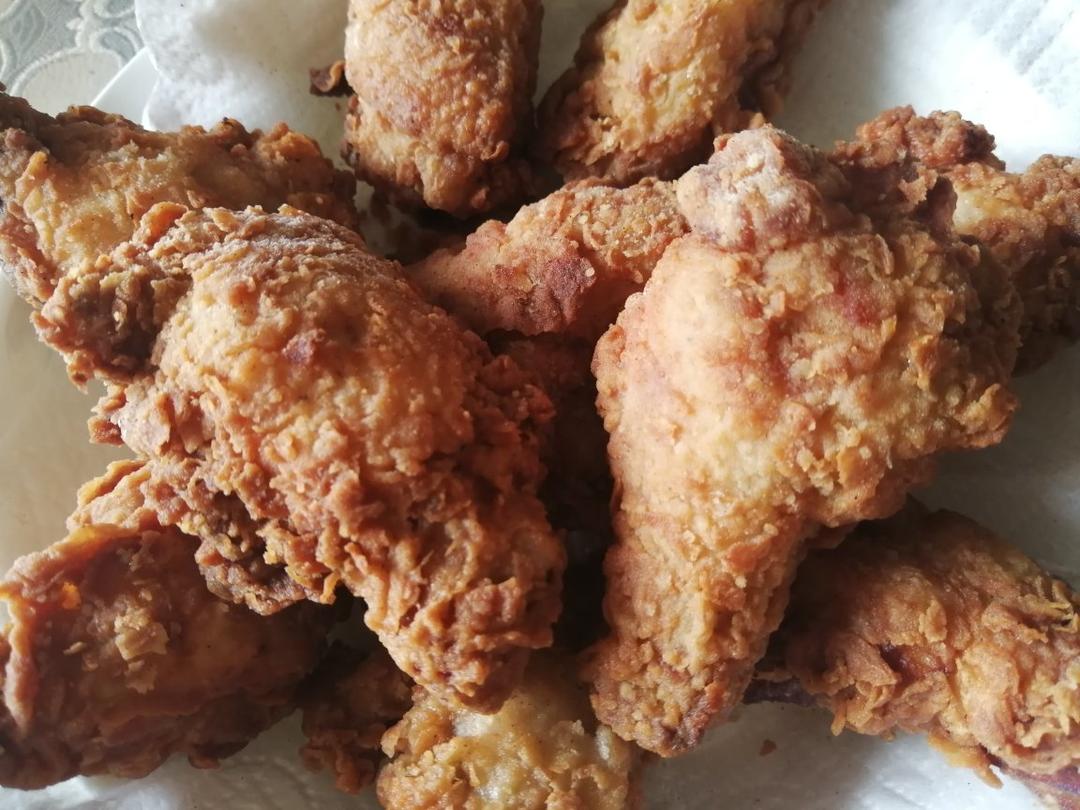 络恩做的92秒杀kfc7575蒜香吮指炸鸡翅根