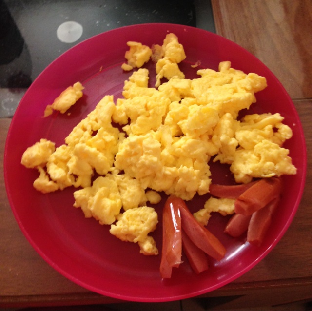 炒蛋多士（炒蛋吐司）