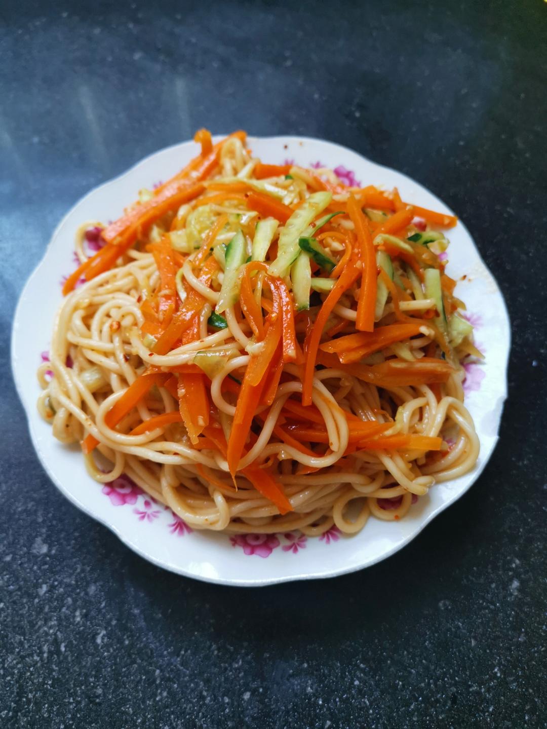 姥姥的爽口凉面！（干拌挂面）