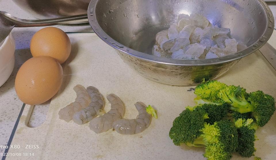 虾仁蒸蛋【10月北鼎蒸煮炖锅食谱】