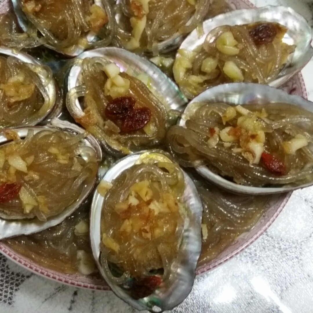 蒜蓉粉丝蒸鲍鱼