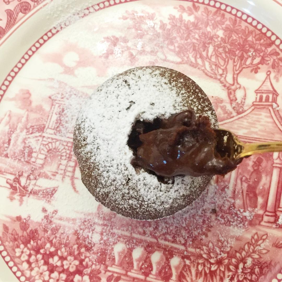 巧克力熔岩蛋糕