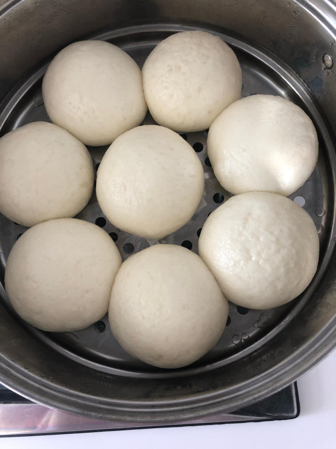搞不定早餐？来做热气腾腾的奶黄包！