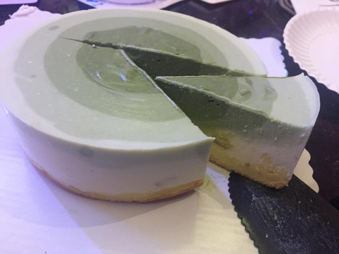渐变抹茶慕斯蛋糕：我Amanda带着既美又作的抹茶甜点又来了！【曼食慢语】