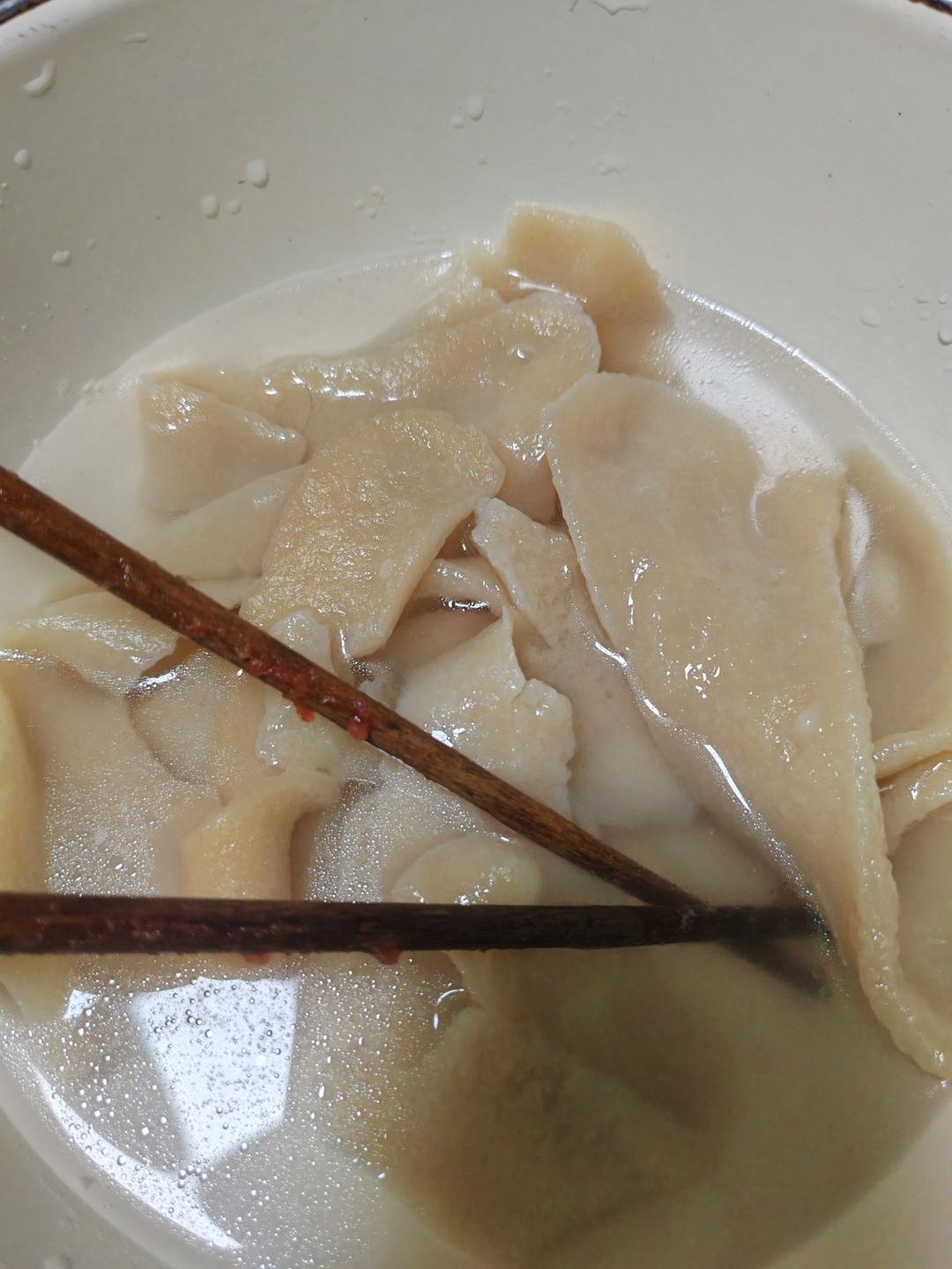 油泼扯面这样做最方便