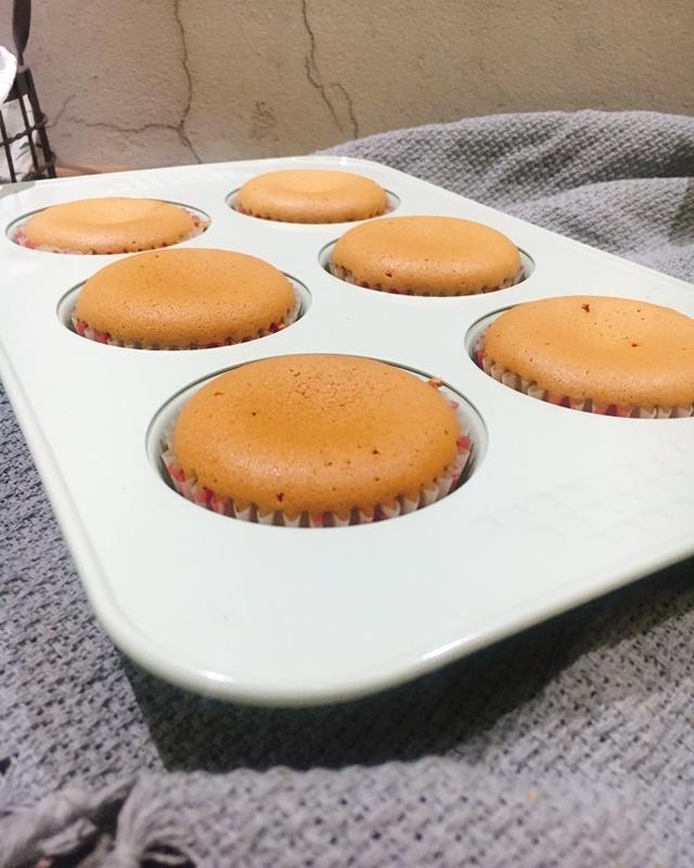 炼乳纸杯蛋糕