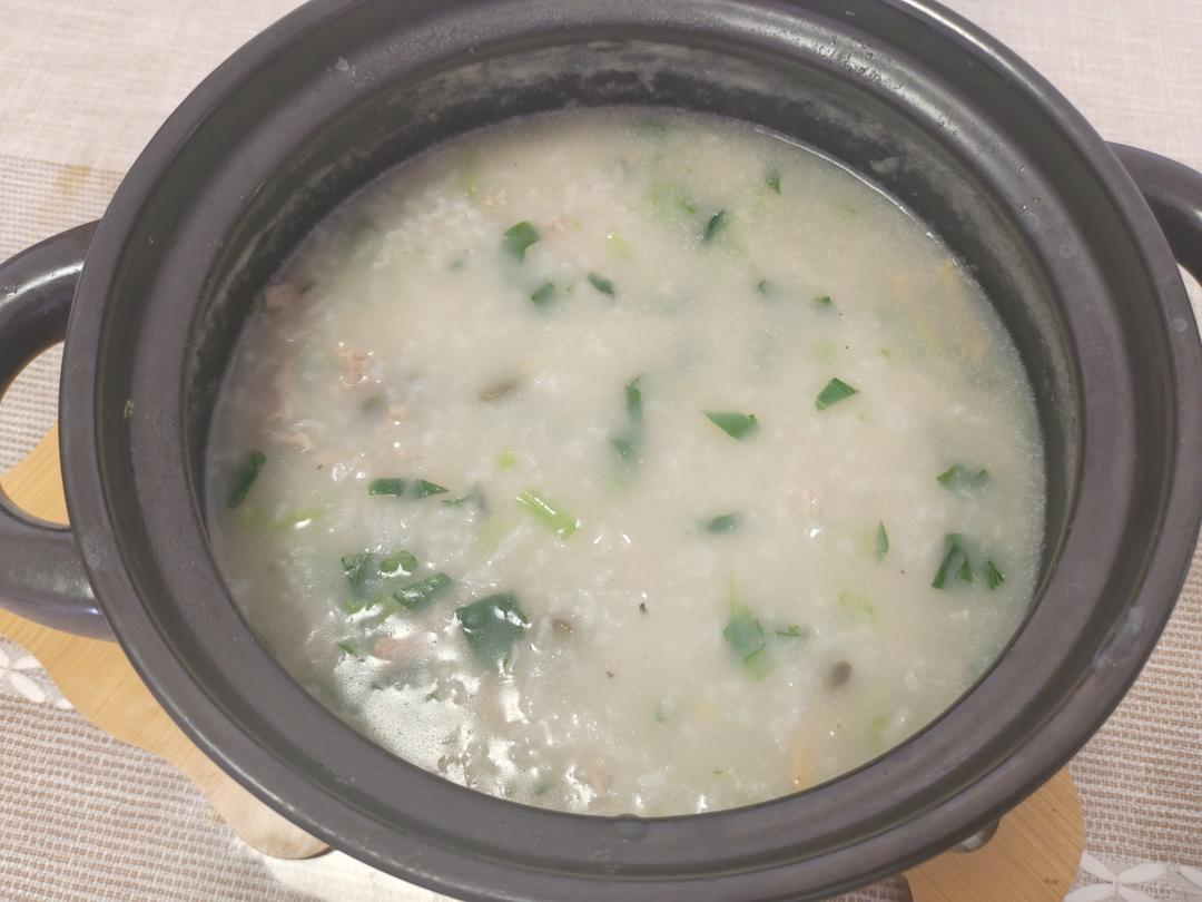 皮蛋瘦肉粥(经典粤菜)
