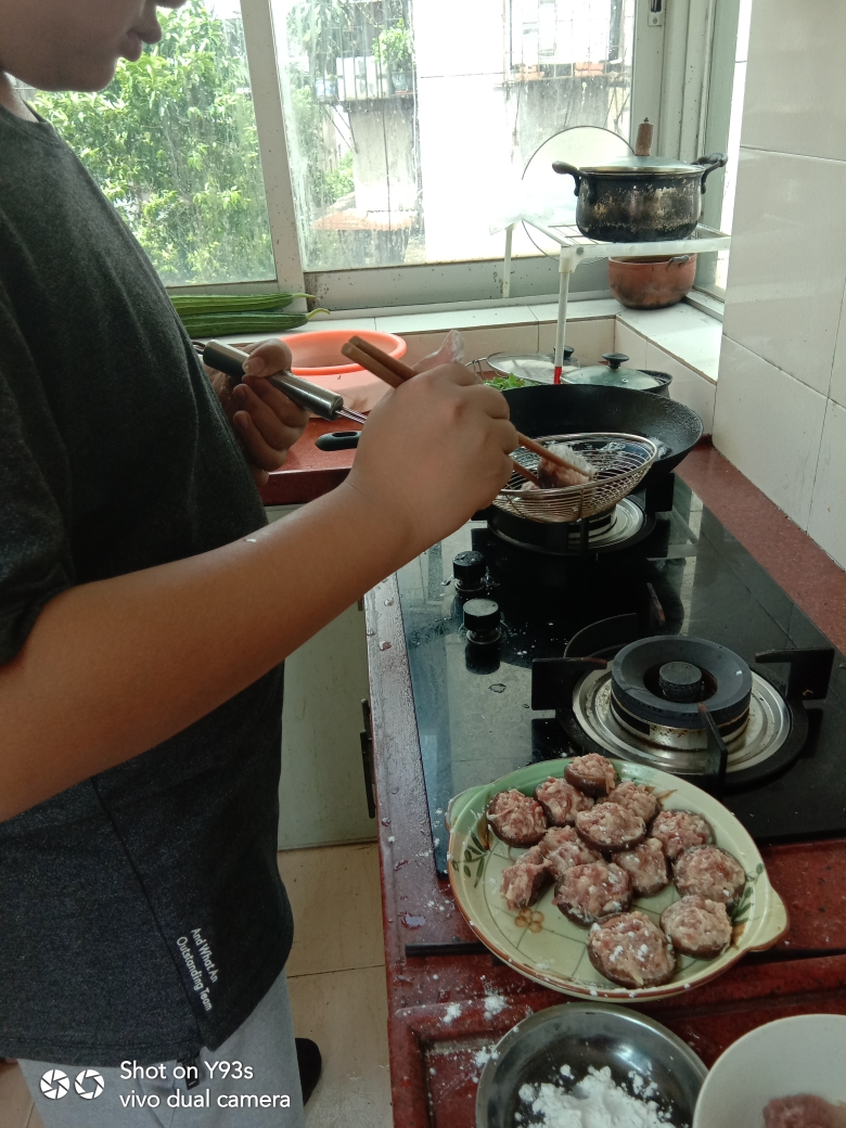 香菇酿肉的做法 步骤4