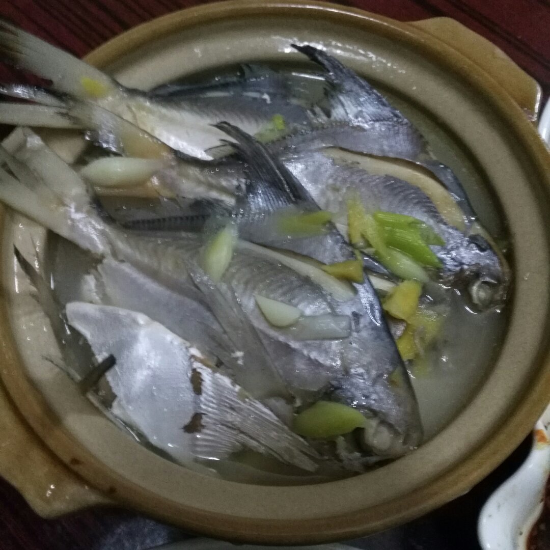 乐儿1101做的盐水鱼煲