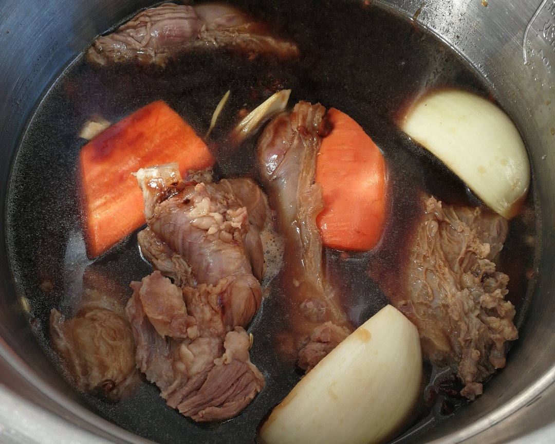 电炖锅酱牛肉的做法 步骤8