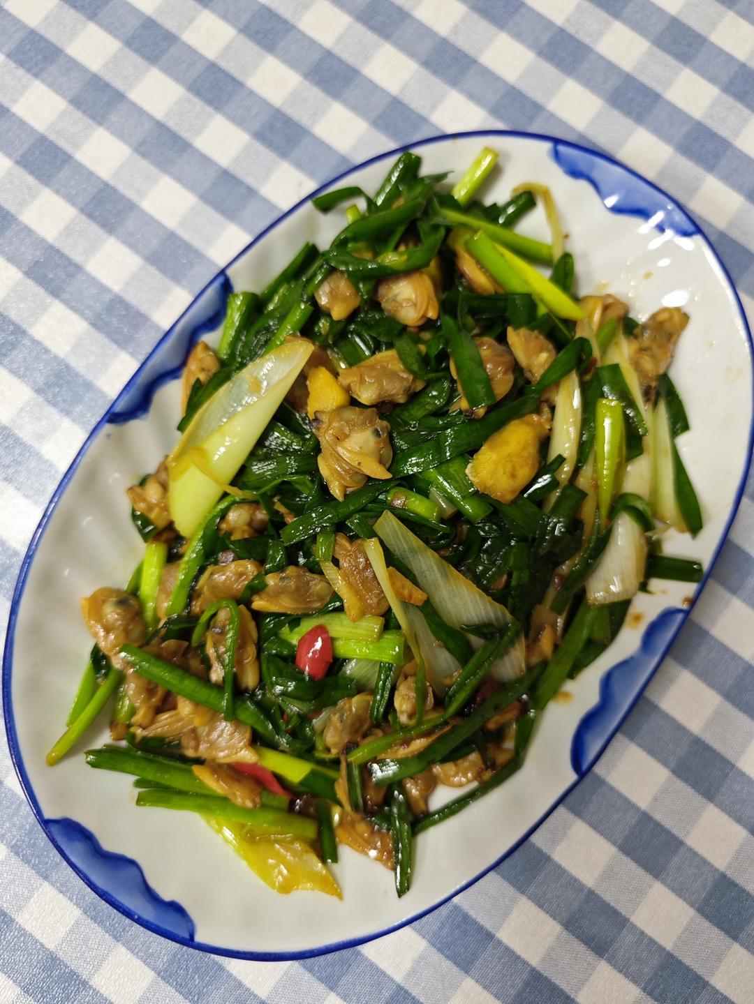 韭菜花炒花甲肉做法