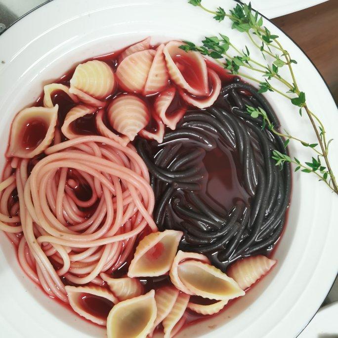 女巫汤意面——电影《喜欢你》收割男神金城武的面