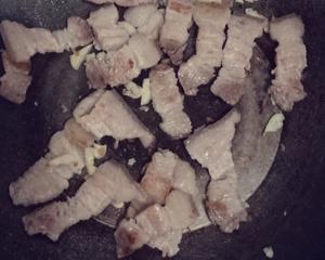 干煸豆角回锅肉的做法 步骤10
