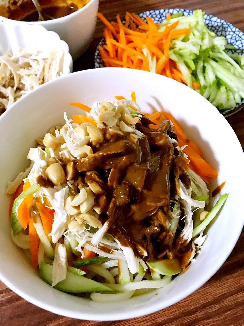 鸡丝凉面