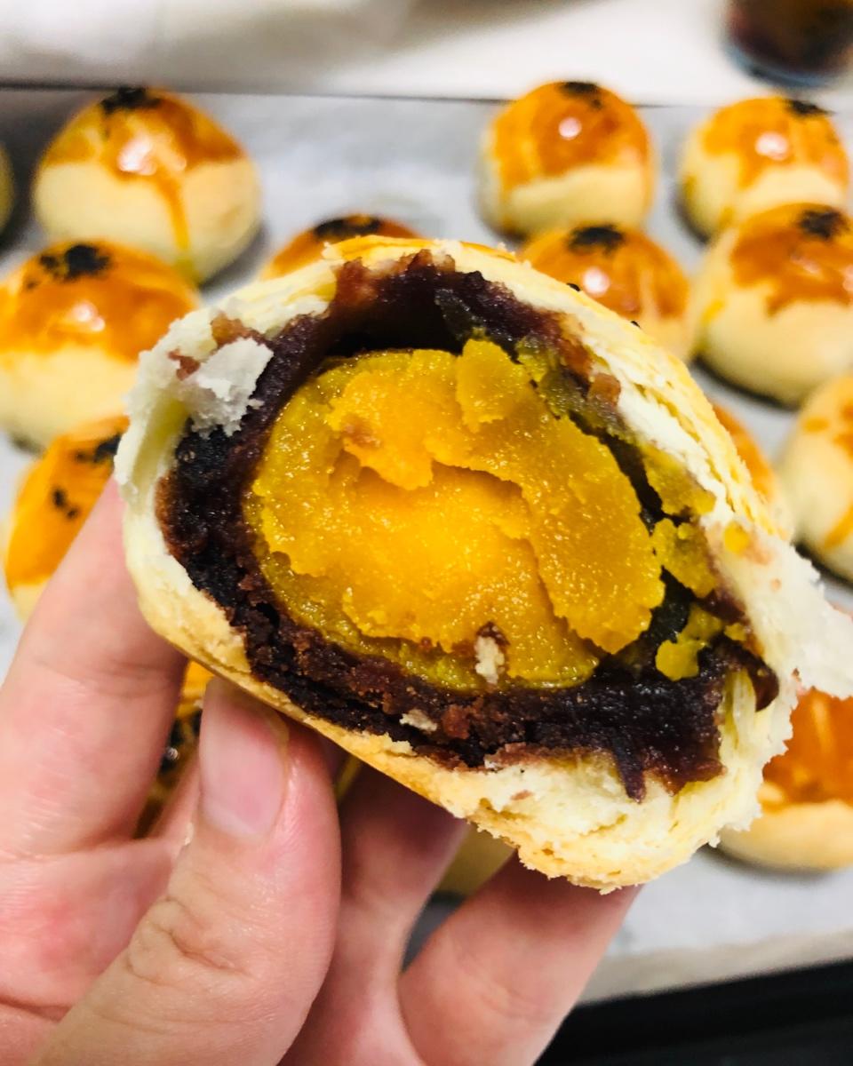 蛋黄酥酥酥（超级奶香黄油版）