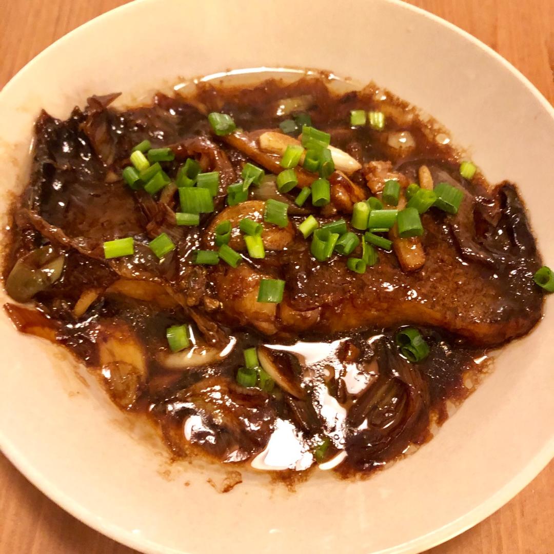 红烧鲽鱼