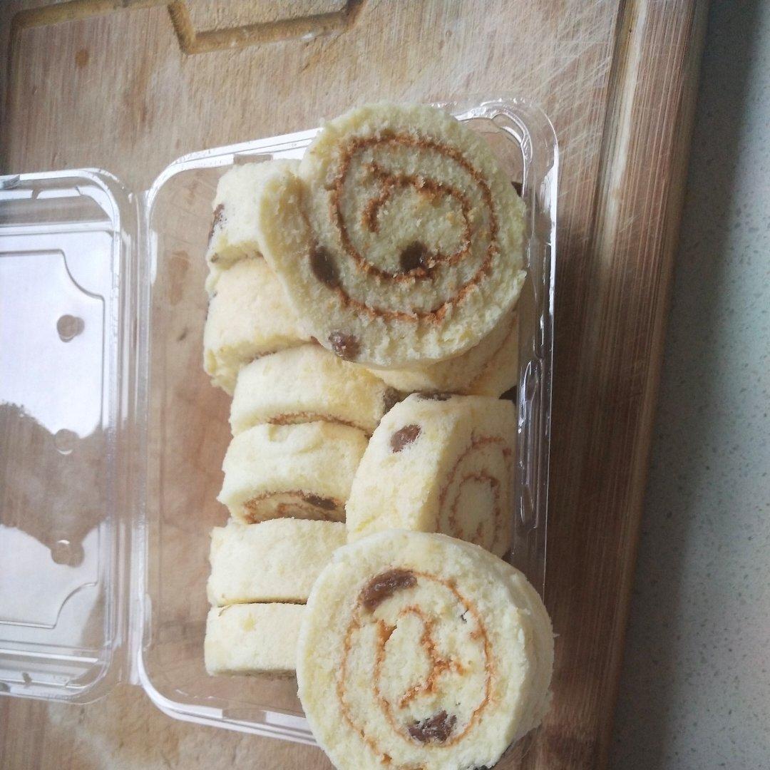 葡萄干蛋糕卷