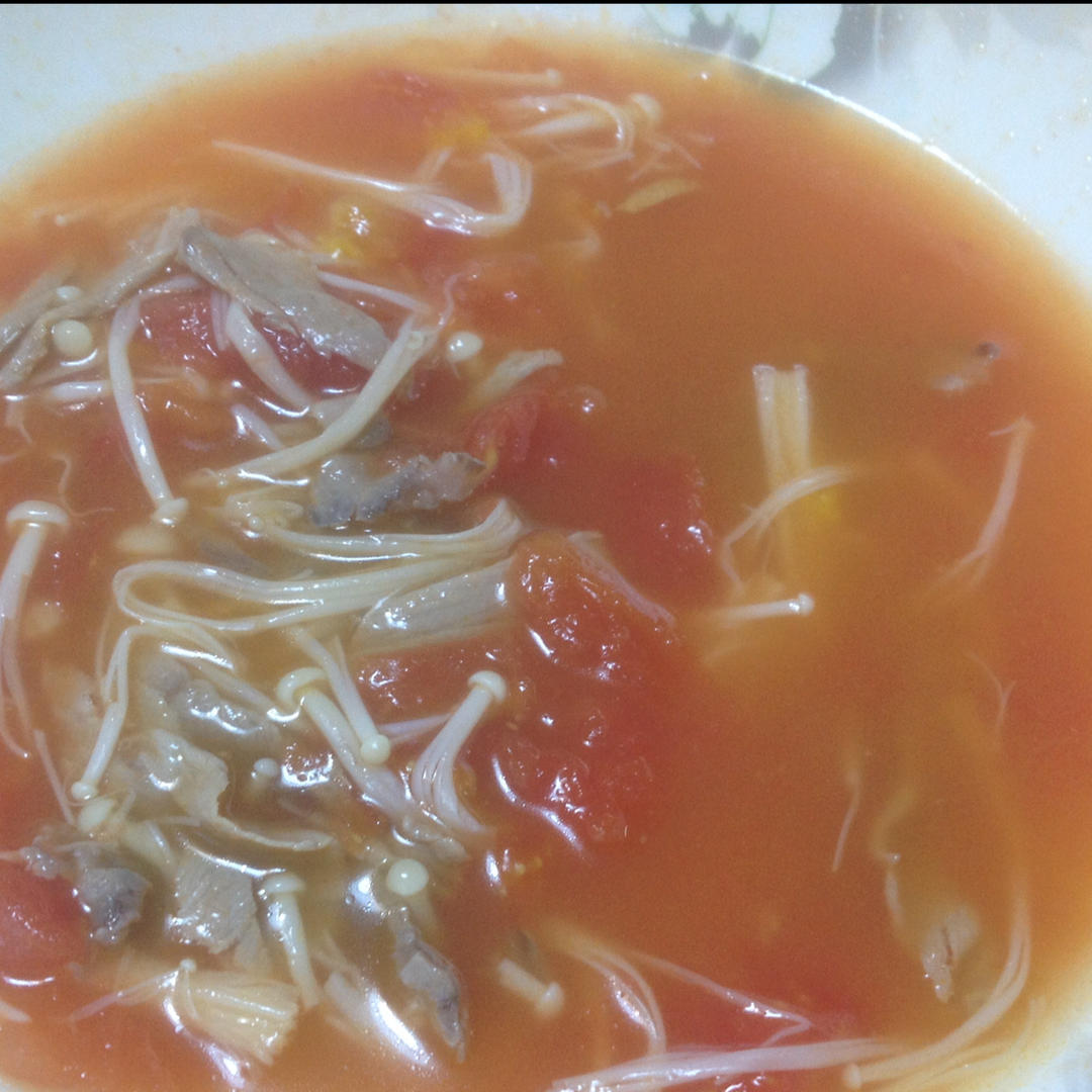 金针菇肥牛番茄锅