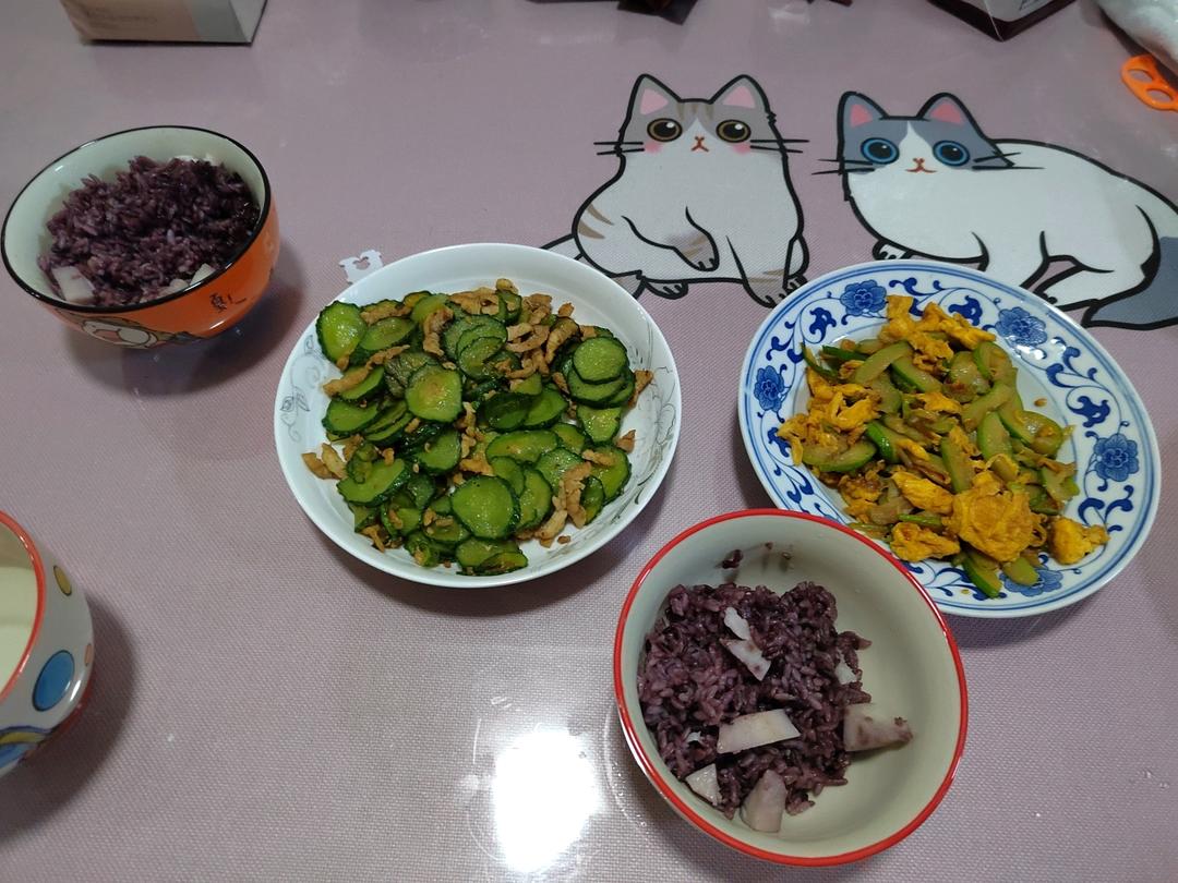 清香的西葫芦炒鸡蛋