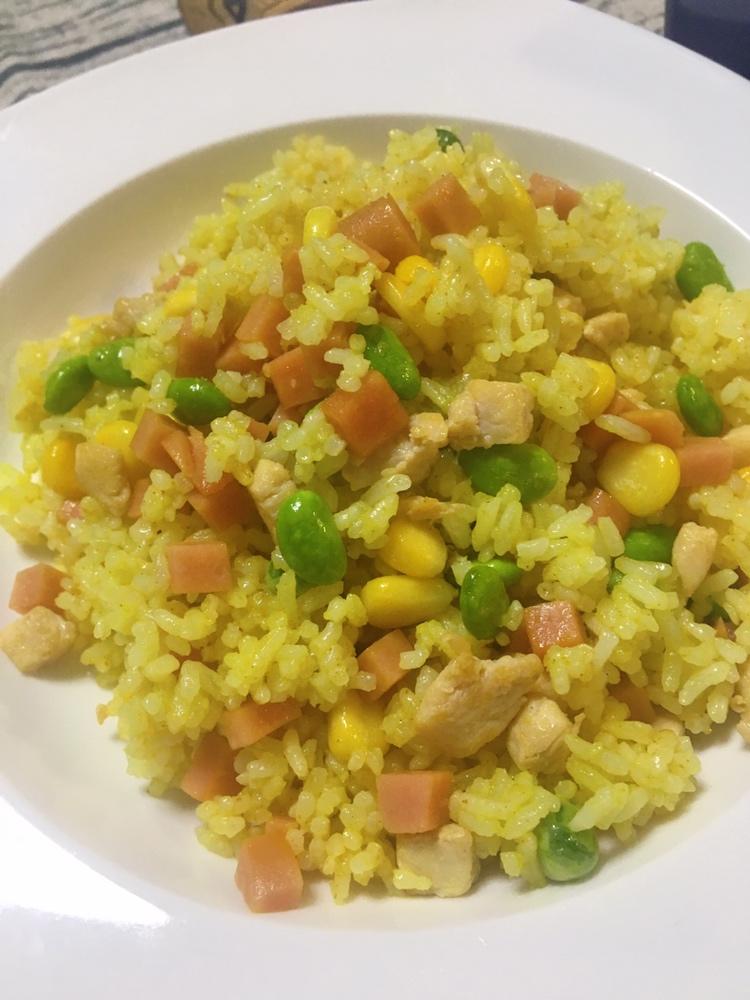 咖喱鸡肉炒饭