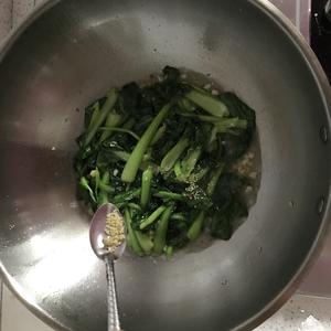 蒜泥青菜的做法 步骤7