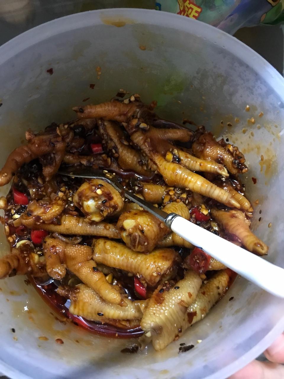 泡椒凤爪（老干妈版）