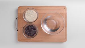 紫米饭的做法 步骤1