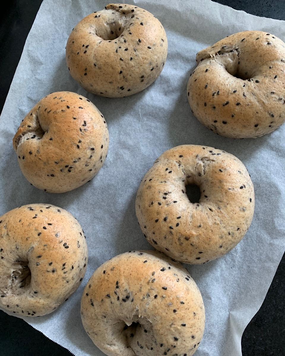 黑芝麻全麦贝果