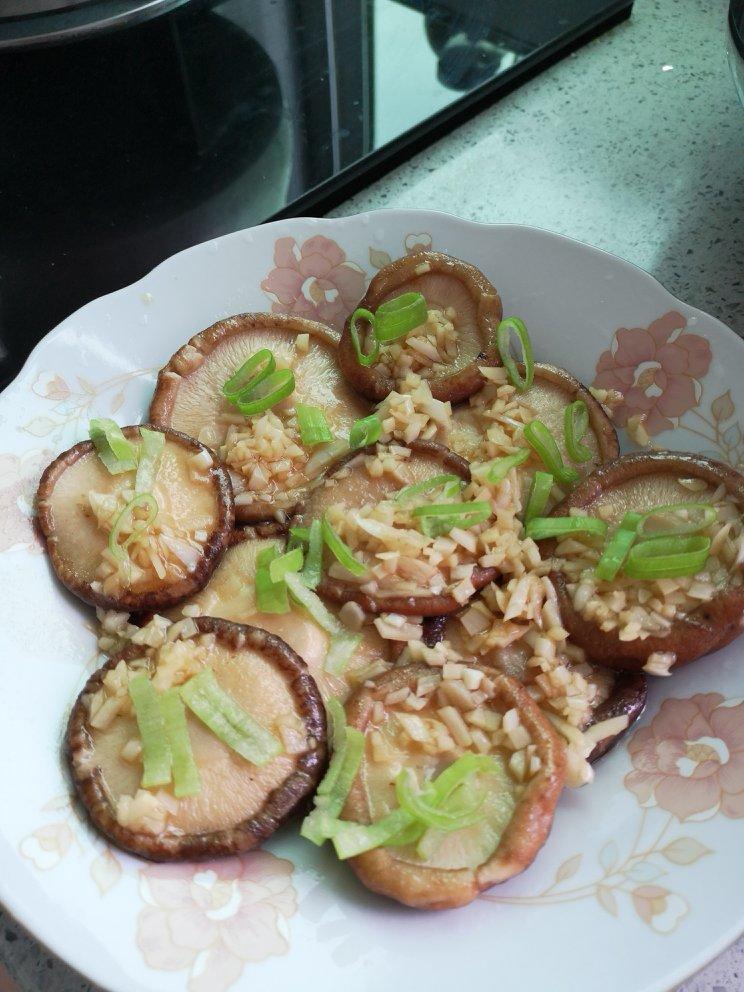 蒜蓉孜然烤香菇